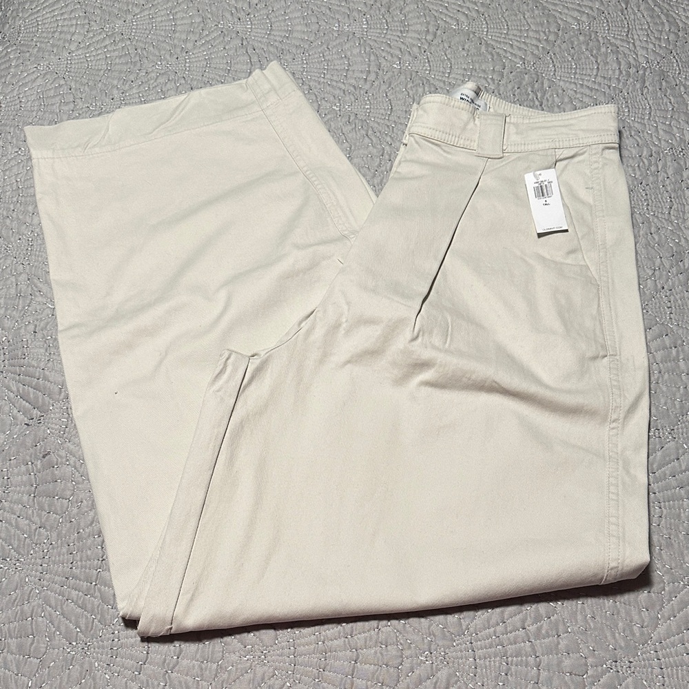 Old Navy Ladies Extra High Rise Wide Leg Khaki Pants, NWT’s, Size 6 Tall